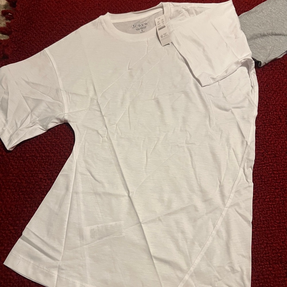Women’s JCrew diagonal cut white cotton tee (SM)